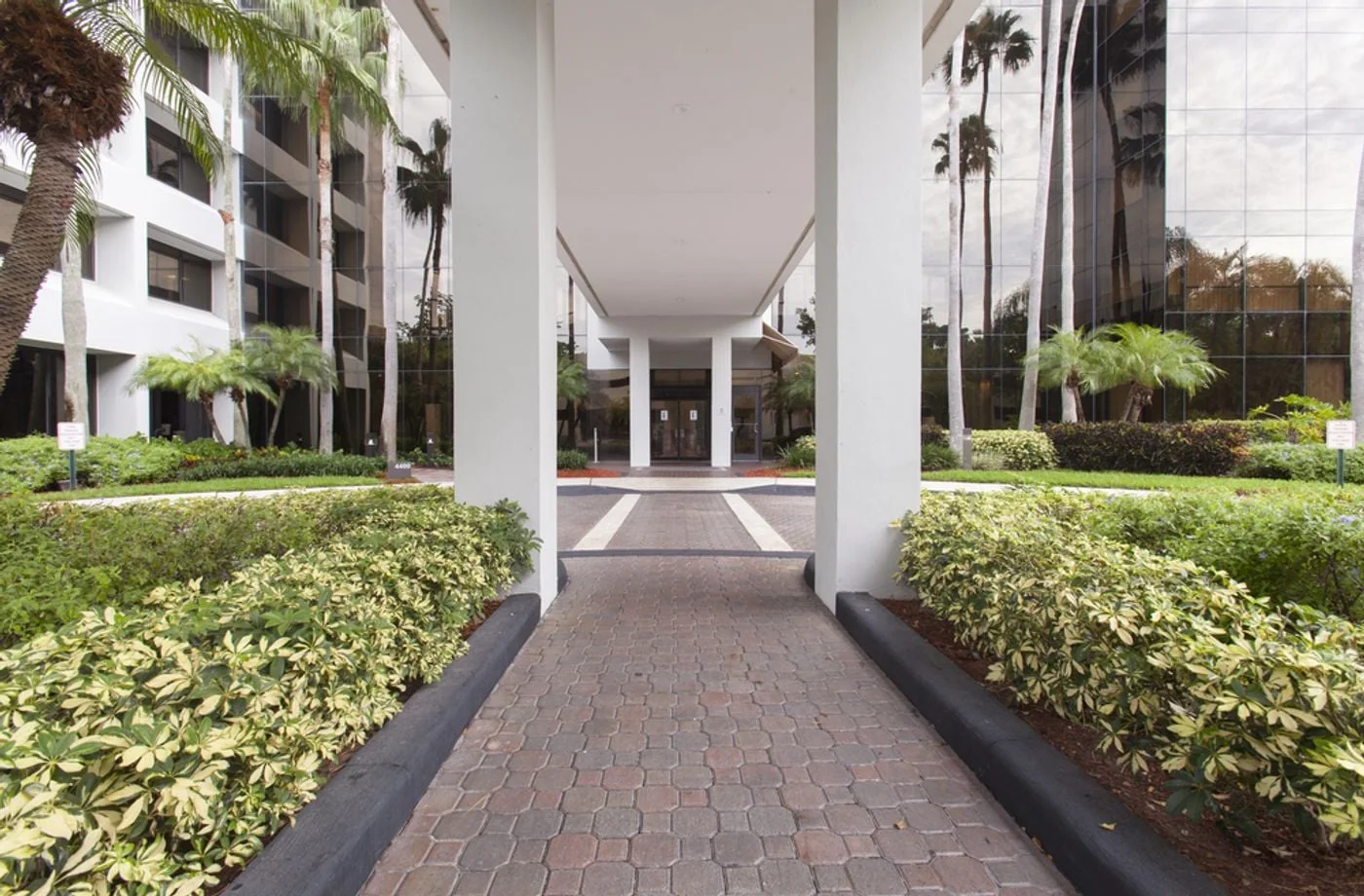 Photo 3 of 4400 Pga Blvd, Palm Beach Gardens, FL 33410