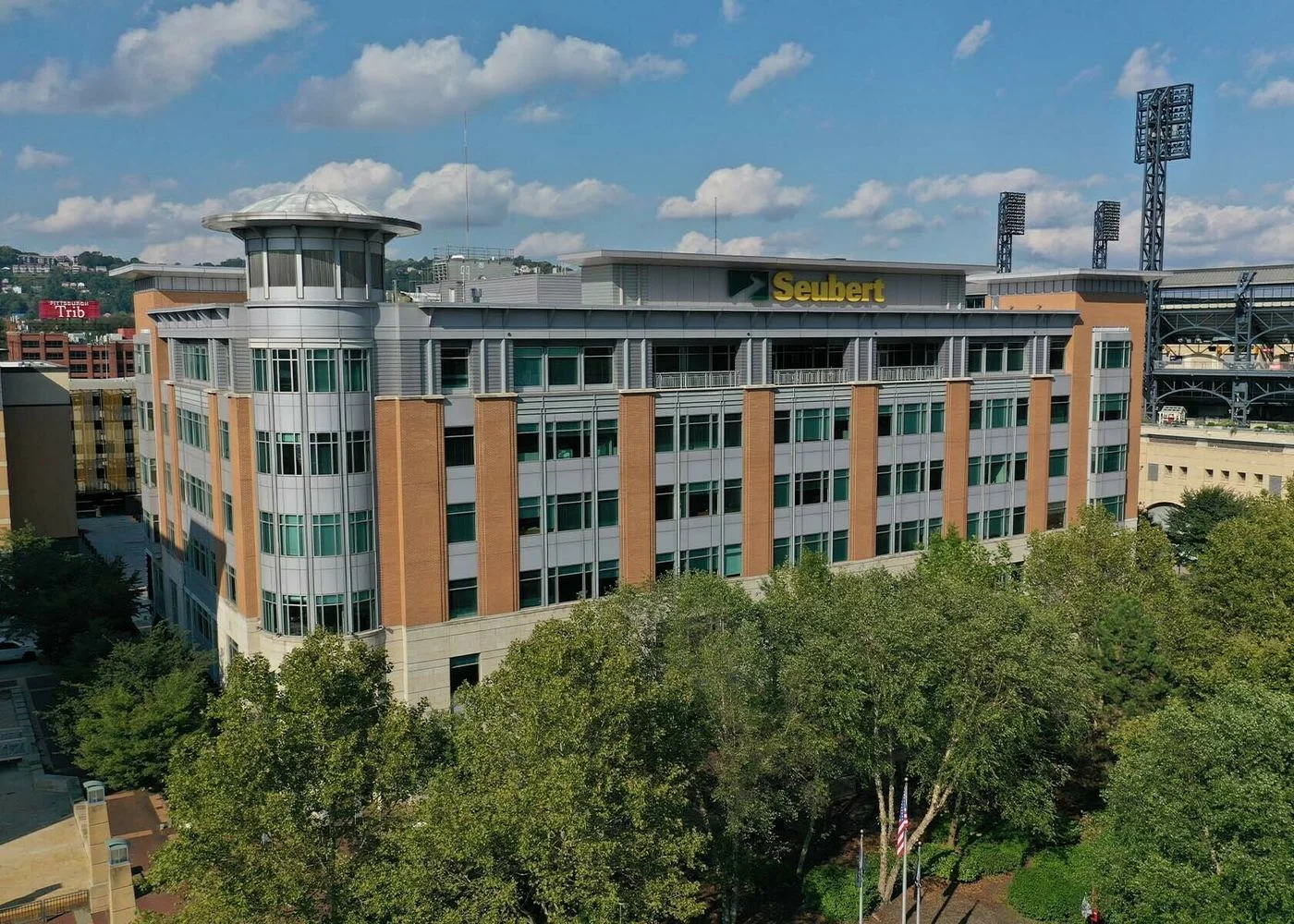 Photo 1 of 225 N Shore Dr, Pittsburgh, PA 15212