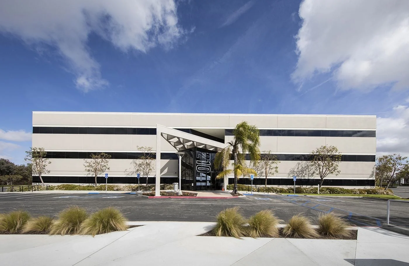 Photo 2 of 21041-21061-21081 S Western Ave, Torrance, CA 90501