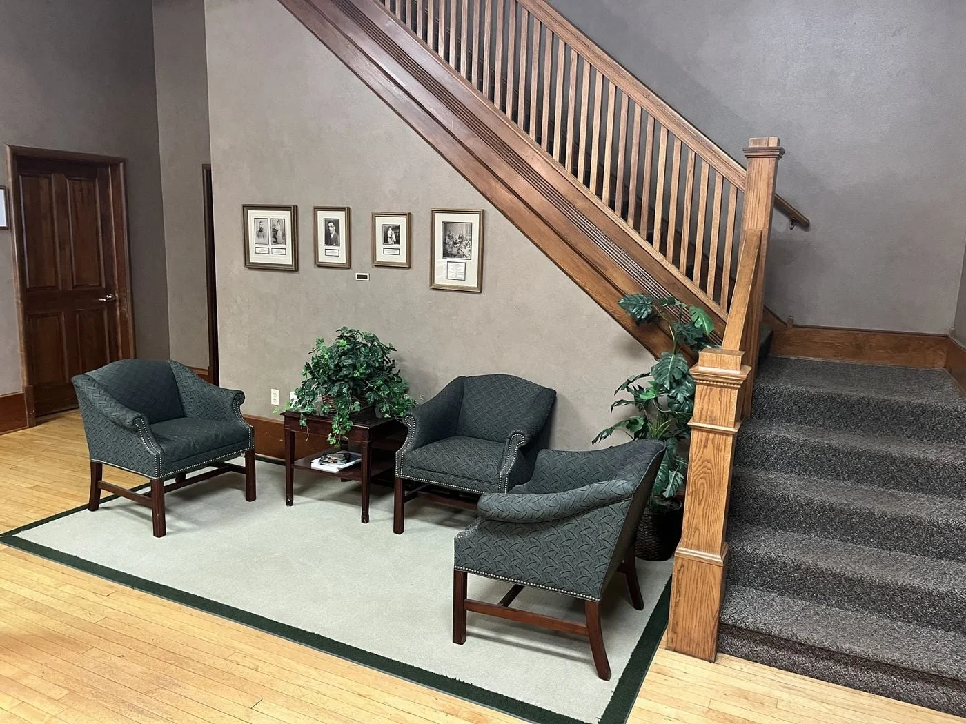 Photo 3 of 102 N Krohn Pl, Sioux Falls, SD 57103