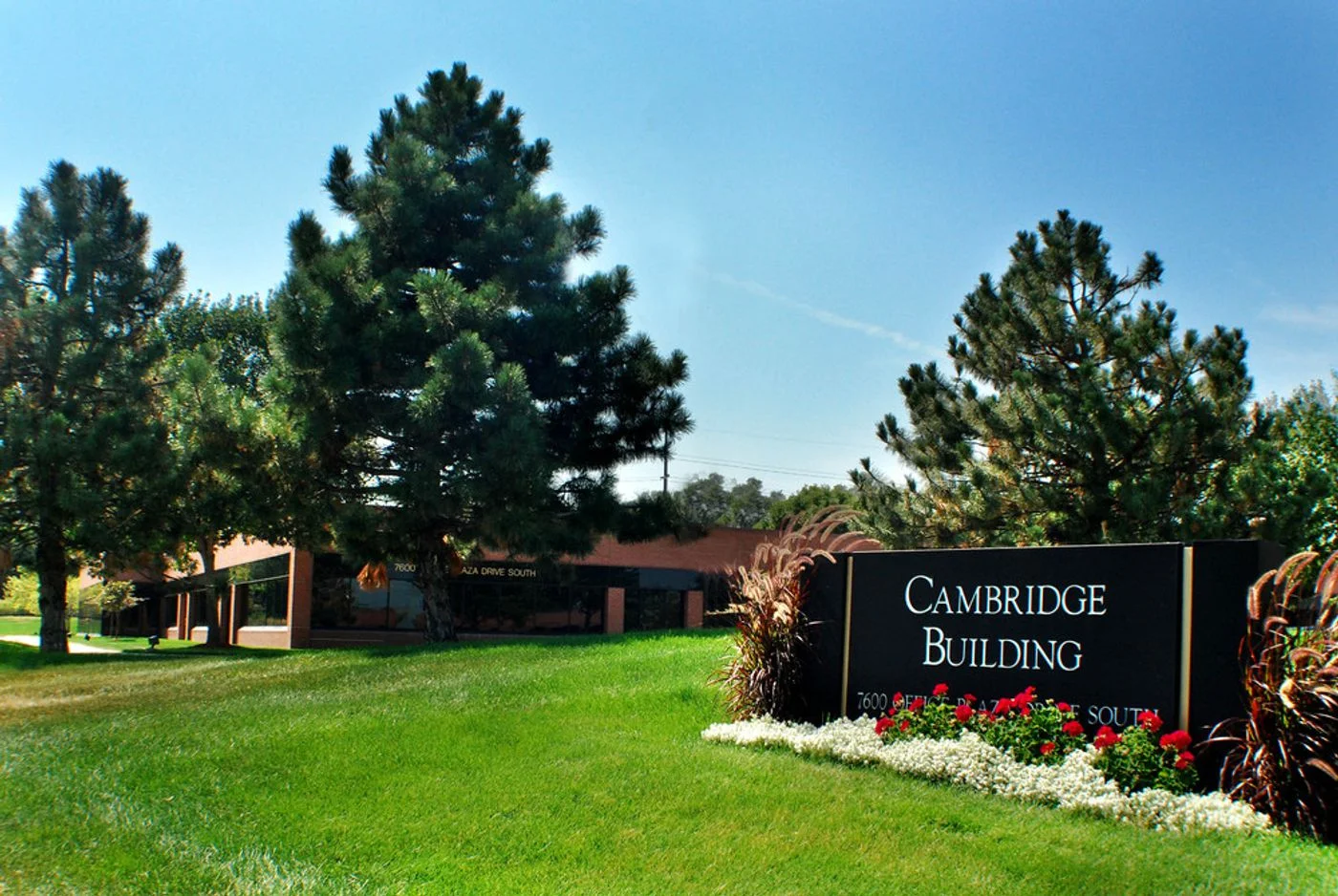 Photo-1 of 7600 Office Plaza Dr S, West Des Moines, IA 50266