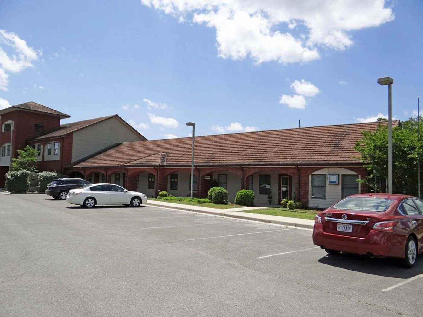 Photo-1 of 1428 Weatherly Rd SE, Huntsville, AL 35803