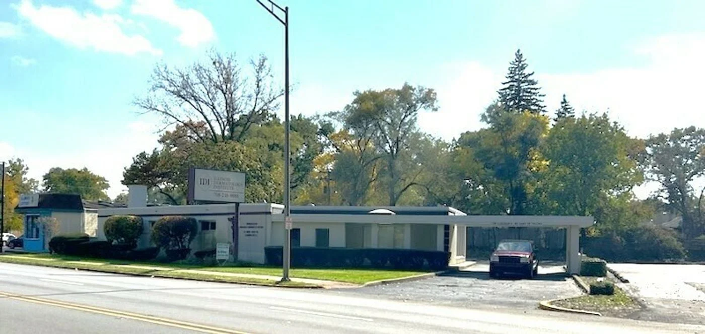 Photo 1 of 19 River Oaks Dr, Calumet City, IL 60409