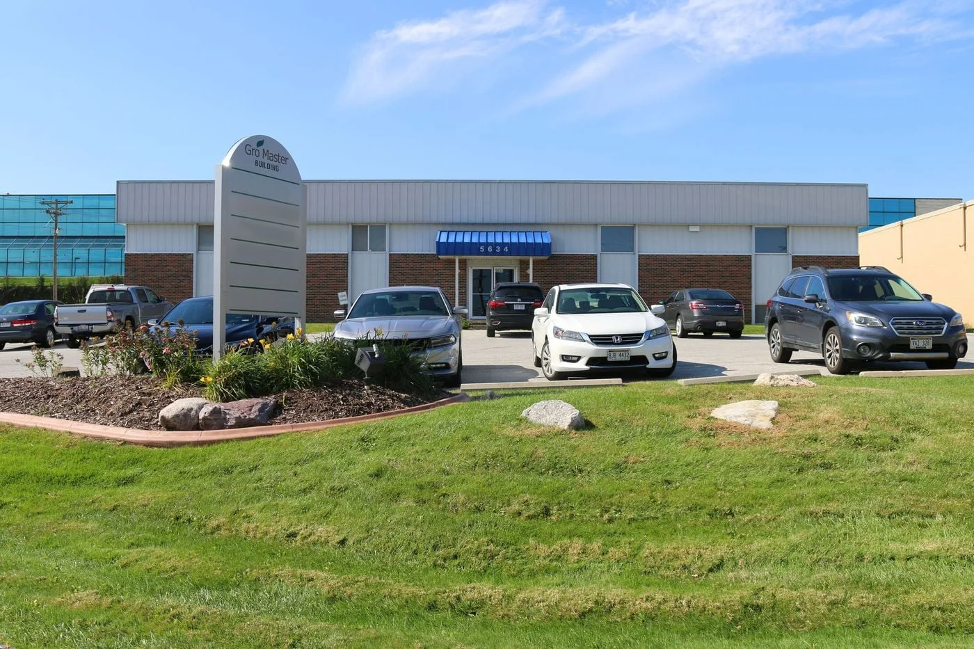 Photo 1 of 5634 S 85th Cir, Omaha, NE 68127