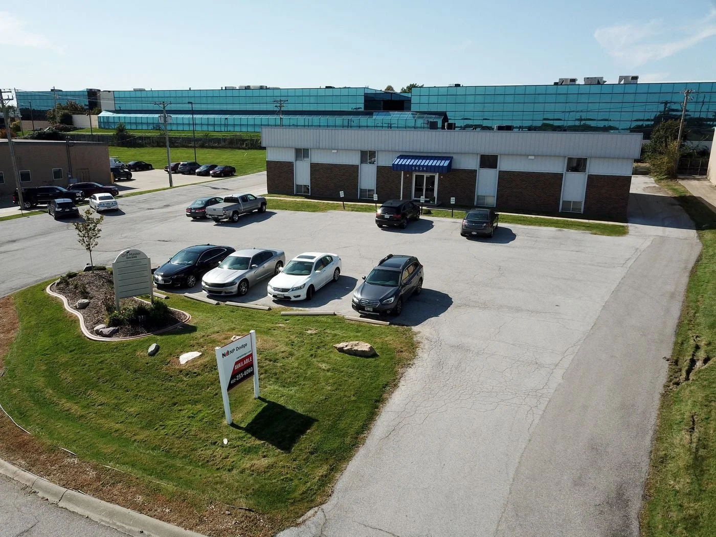 Photo 2 of 5634 S 85th Cir, Omaha, NE 68127