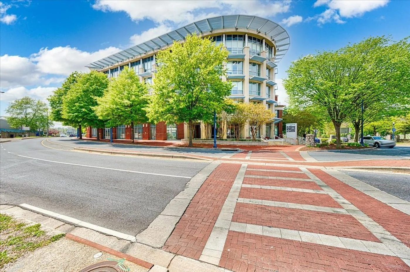 Photo 2 of 200 Westgate Cir, Annapolis, MD 21401