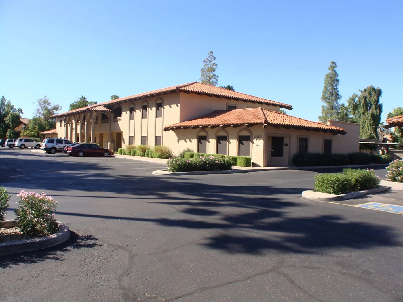 Photo-1 of 1400 N Gilbert Rd, Gilbert, AZ 85234