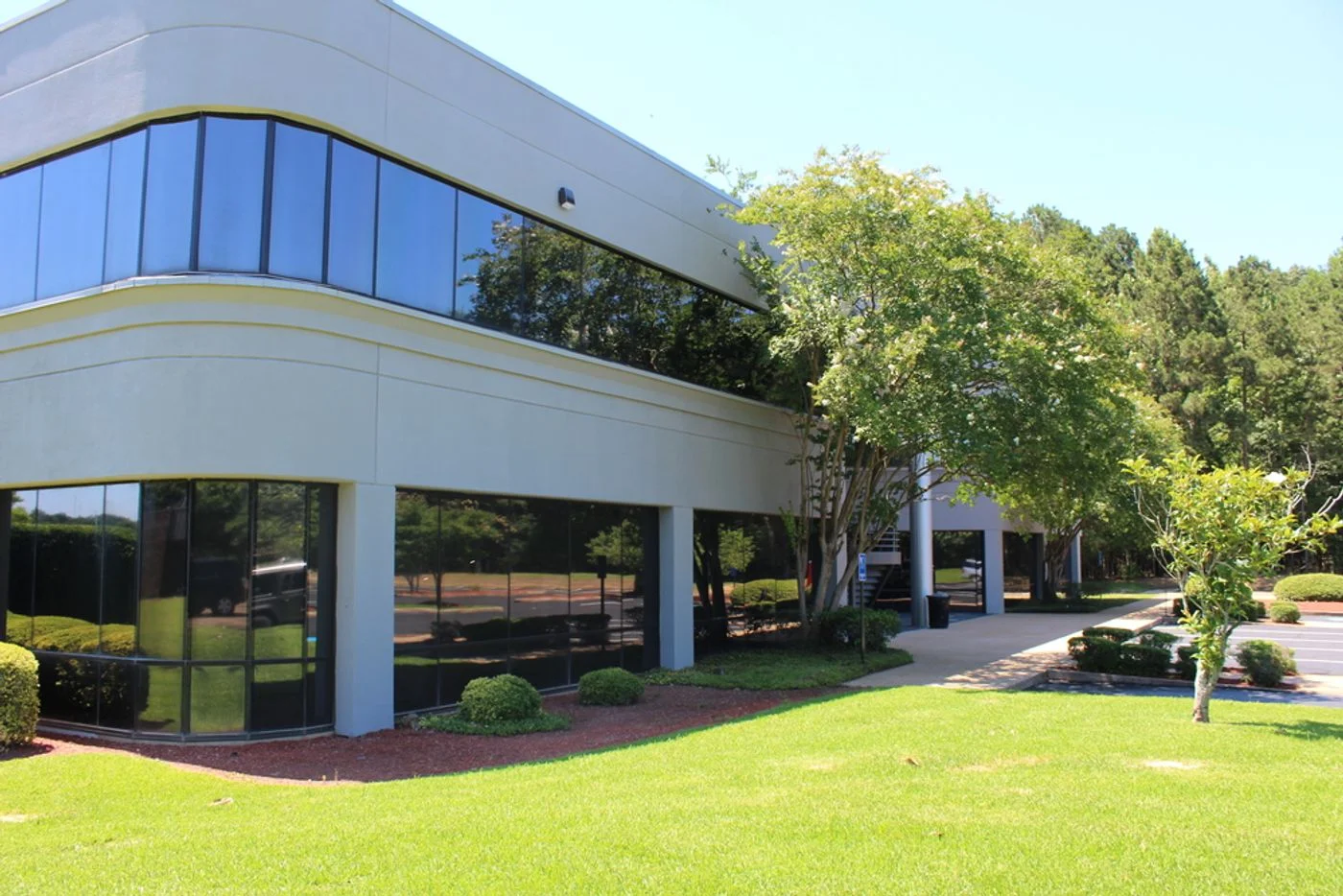 Photo-3 of 6425 Lakeover Rd, Jackson, MS 39213