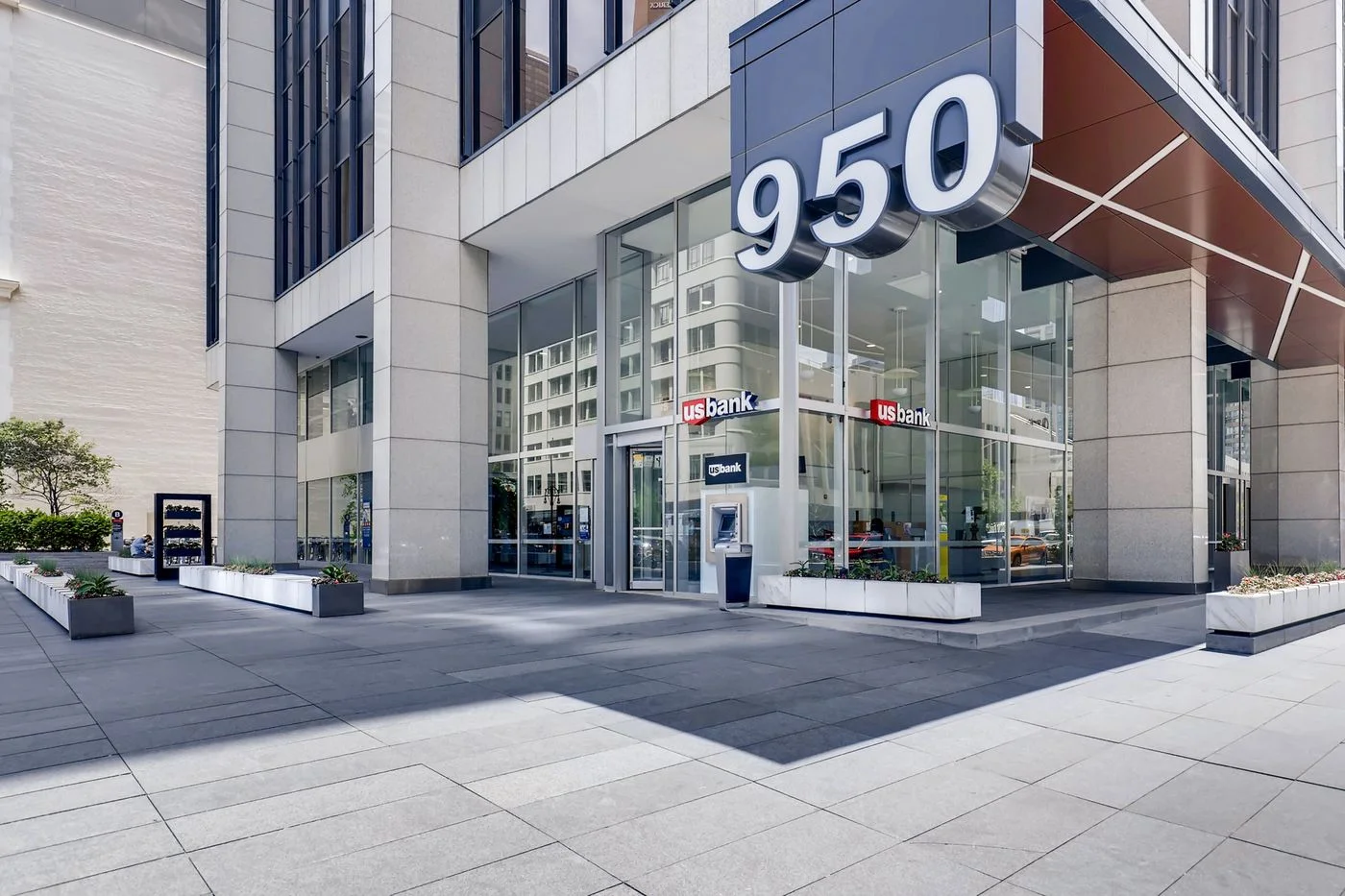 Photo 2 of 950 17th St, Denver, CO 80202