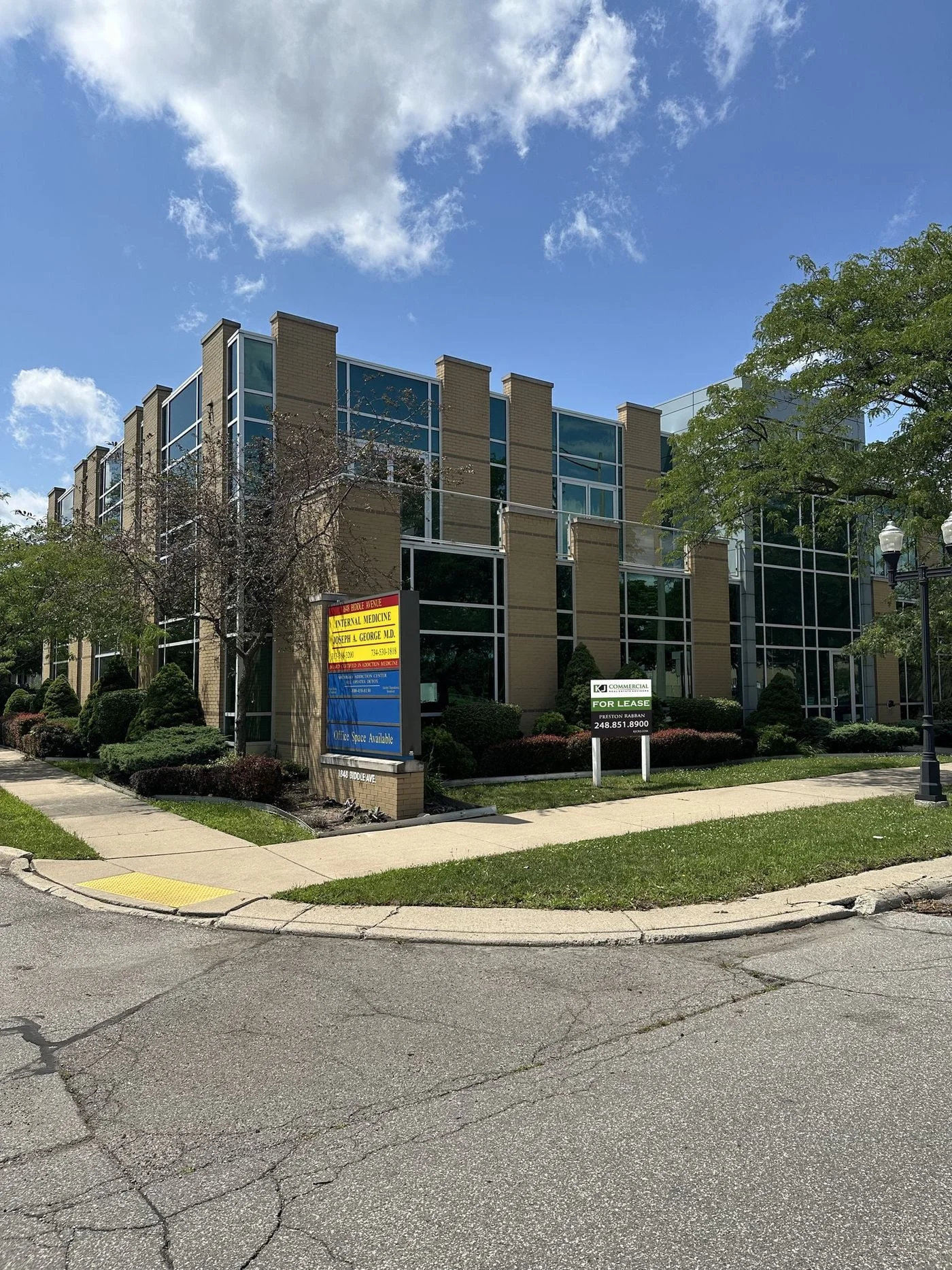 Photo 2 of 1848 Biddle Ave, Wyandotte, MI 48192