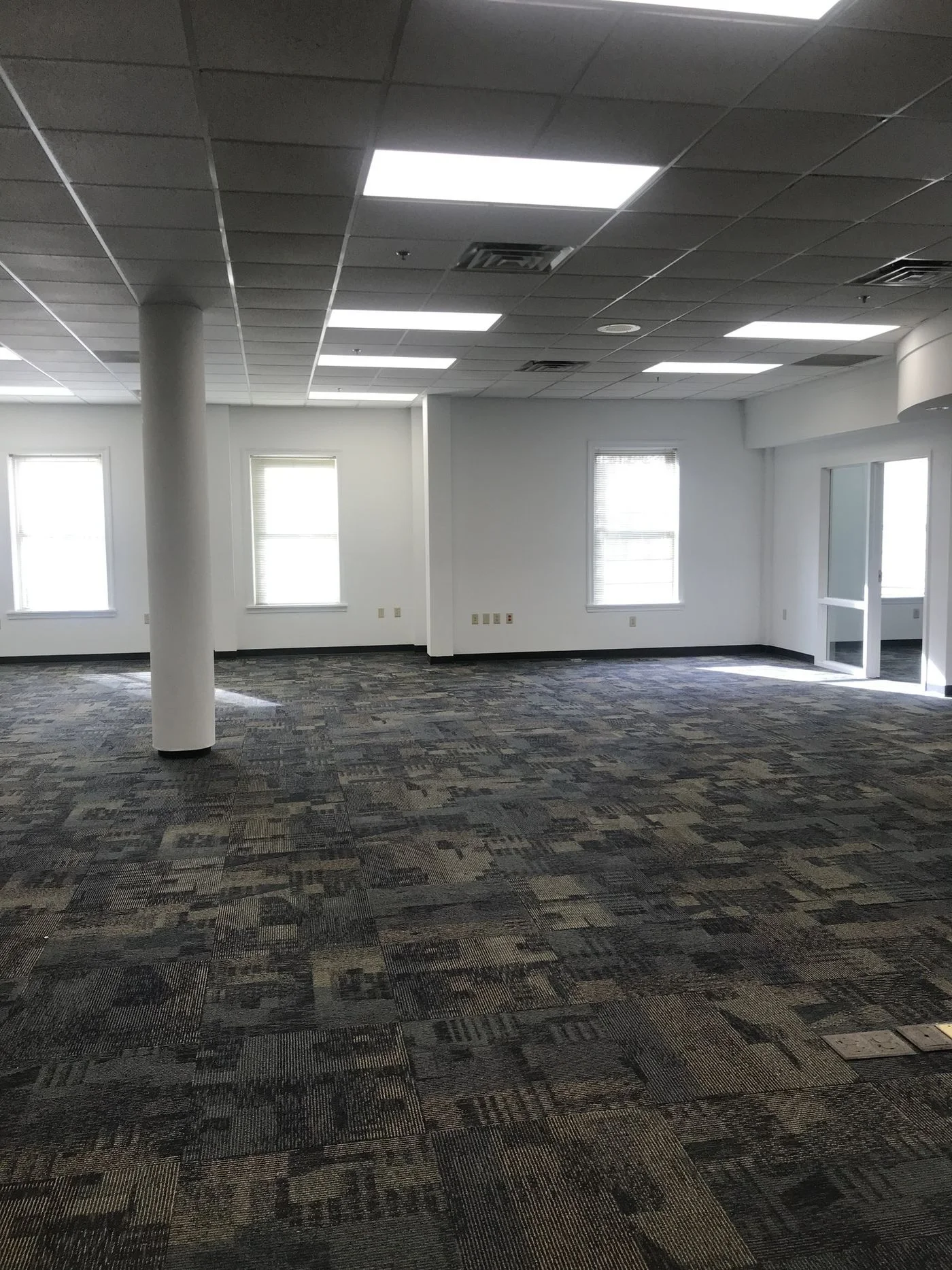 Photo 3 of 4524 Wishart Rd, Virginia Beach, VA 23455