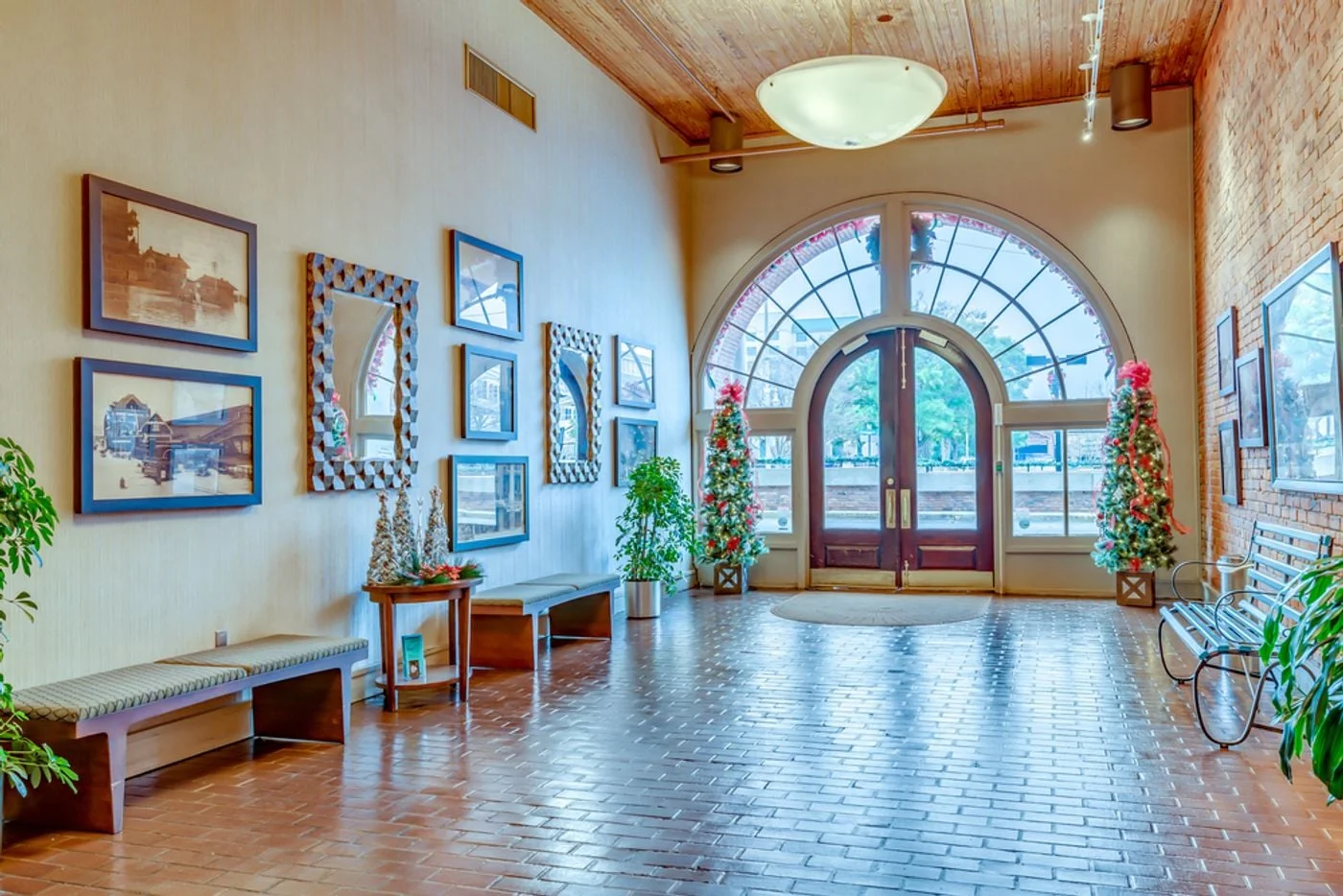 Photo 2 of 250 Commerce St, Montgomery, AL 36104