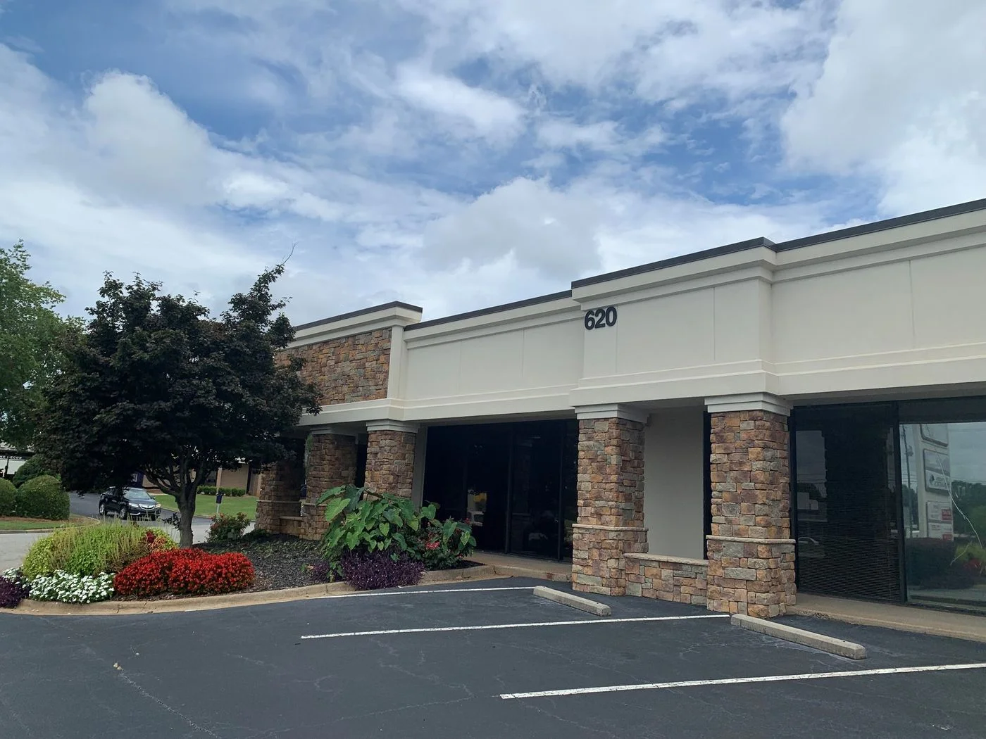 Photo-3 of 620 Holcomb Bridge Rd, Roswell, GA 30076