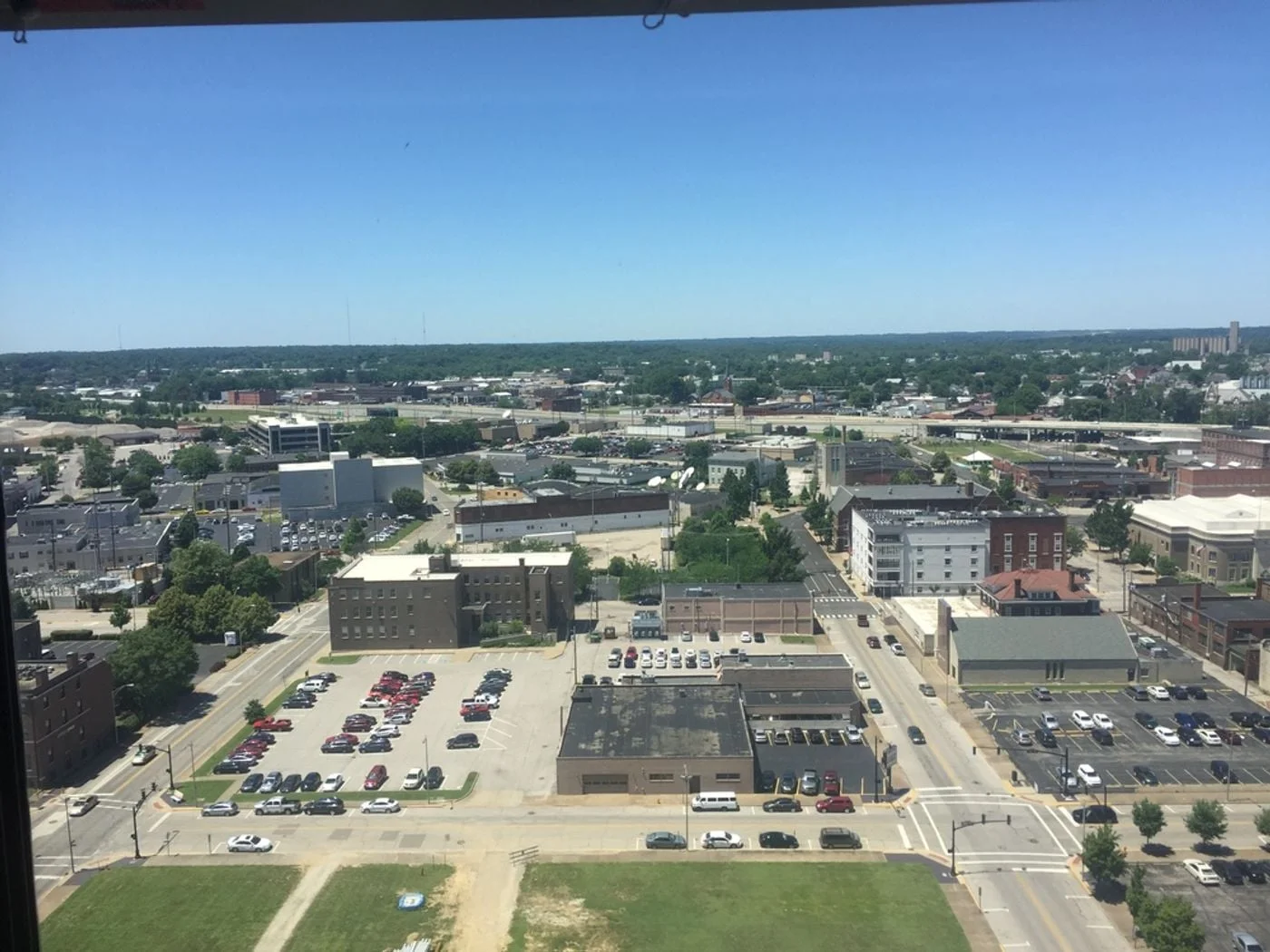 Photo 3 of 20 NW 3rd St, Evansville, IN 47708