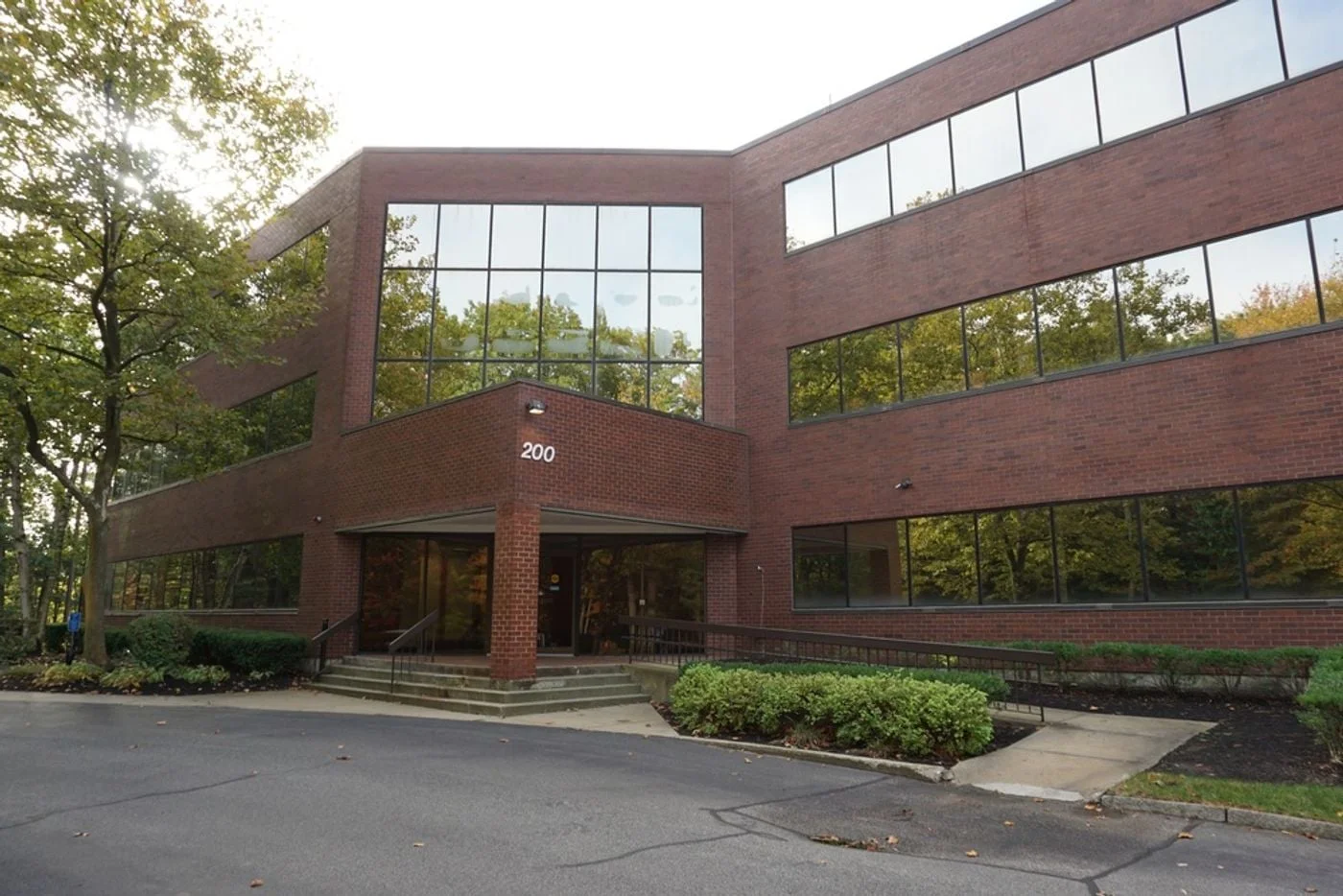 Photo 2 of 200 Cordwainer Dr, Norwell, MA 02061