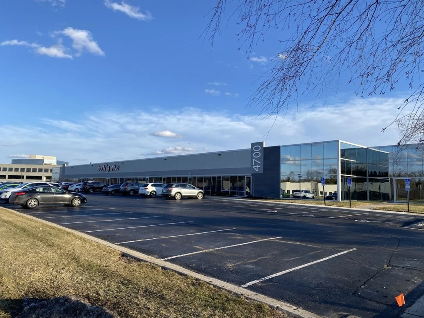 Photo-2 of 4700 Duke Dr, Mason, OH 45040