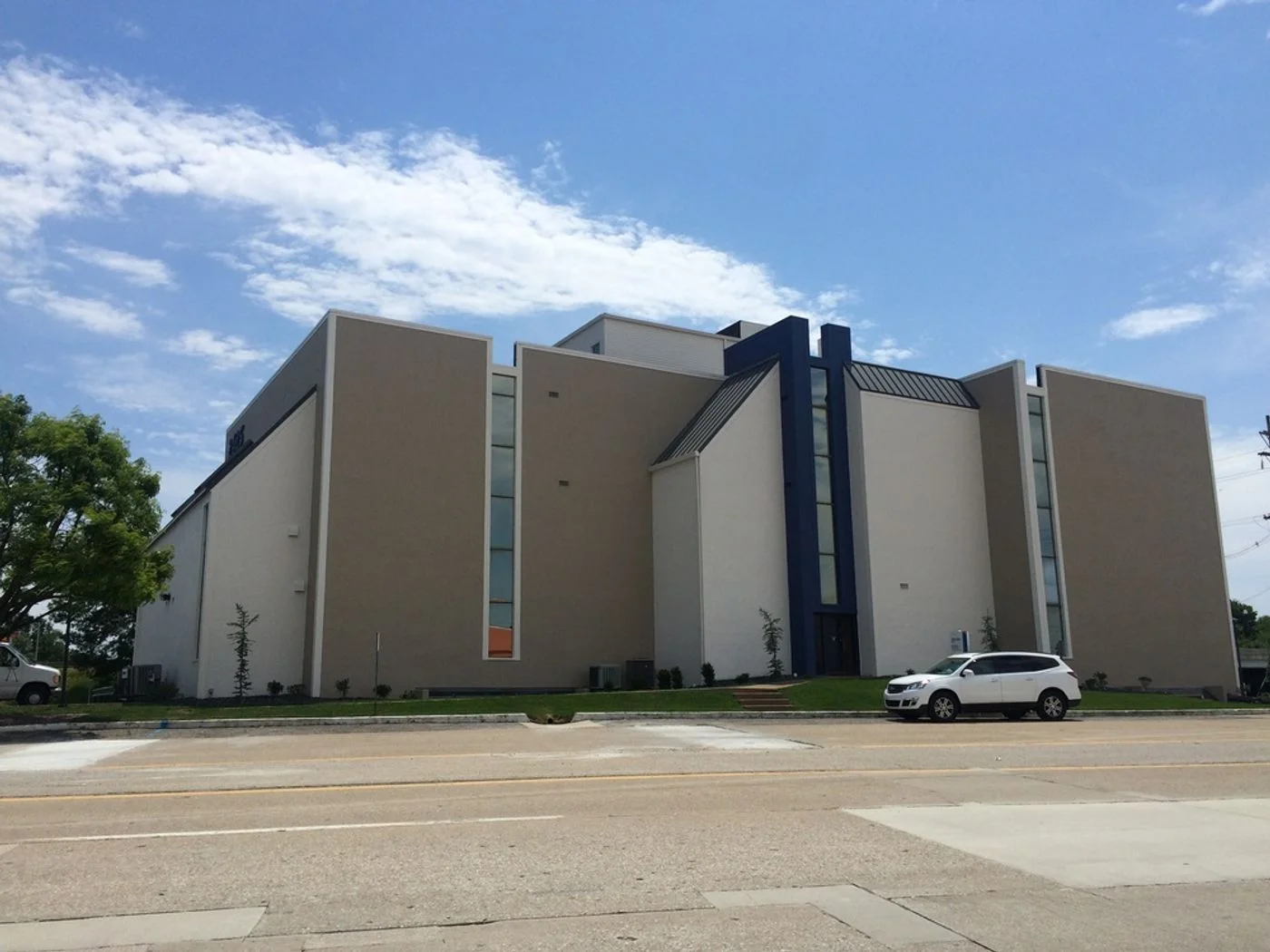 Photo-1 of 2425 Highway 41 N, Evansville, IN 47711