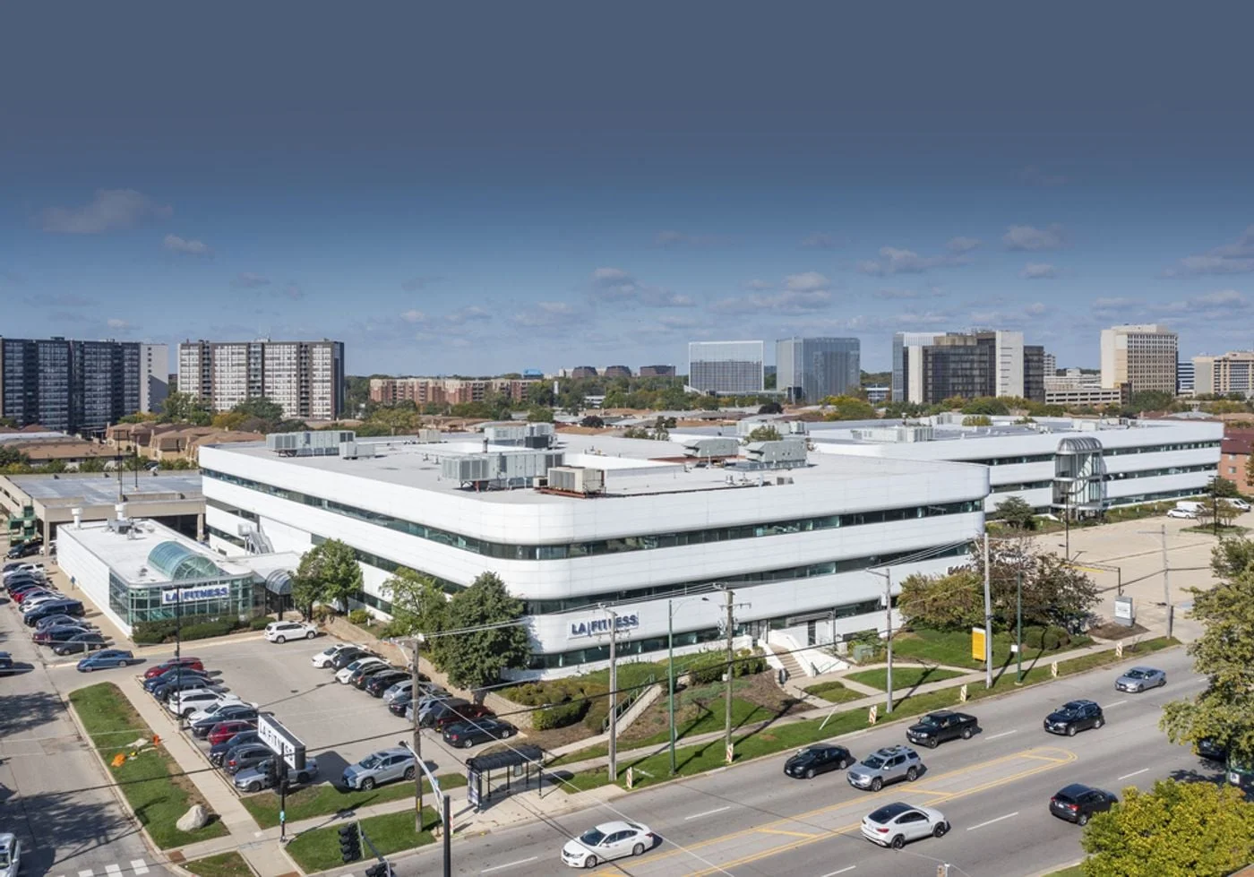 Photo 1 of 5440-5450 N Cumberland Avenue, Chicago, IL 60656