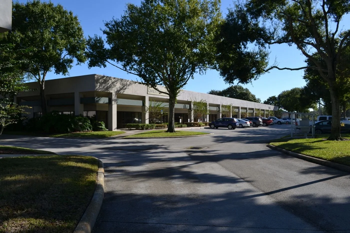 Photo-1 of 2525 Drane Field Rd, Lakeland, FL 33811