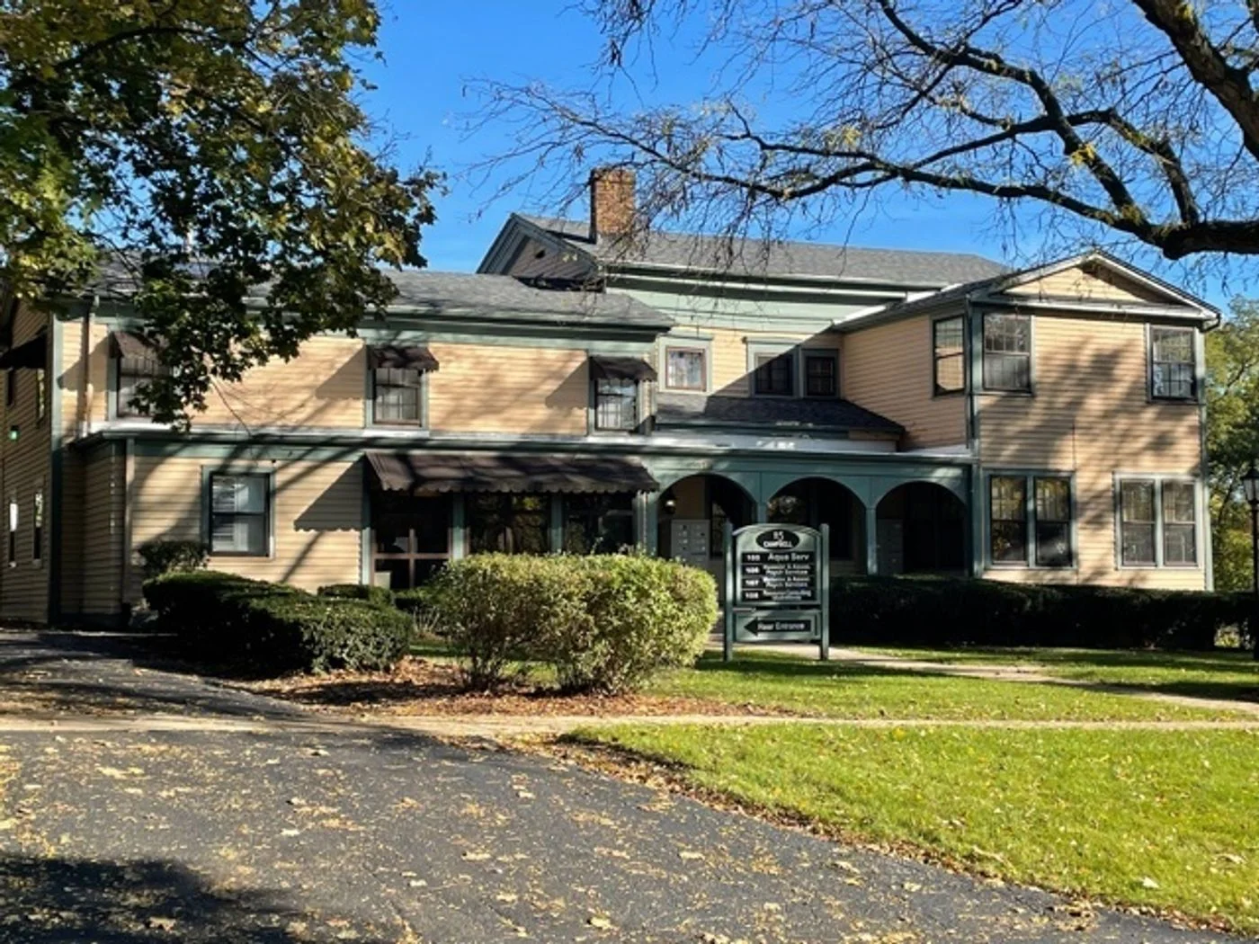 Photo-1 of 115 Campbell St, Geneva, IL 60134