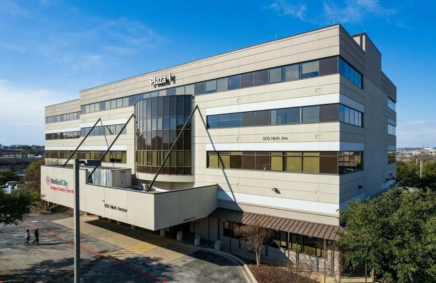 Photo 1 of 909 9th Ave, Fort Worth, TX 76104