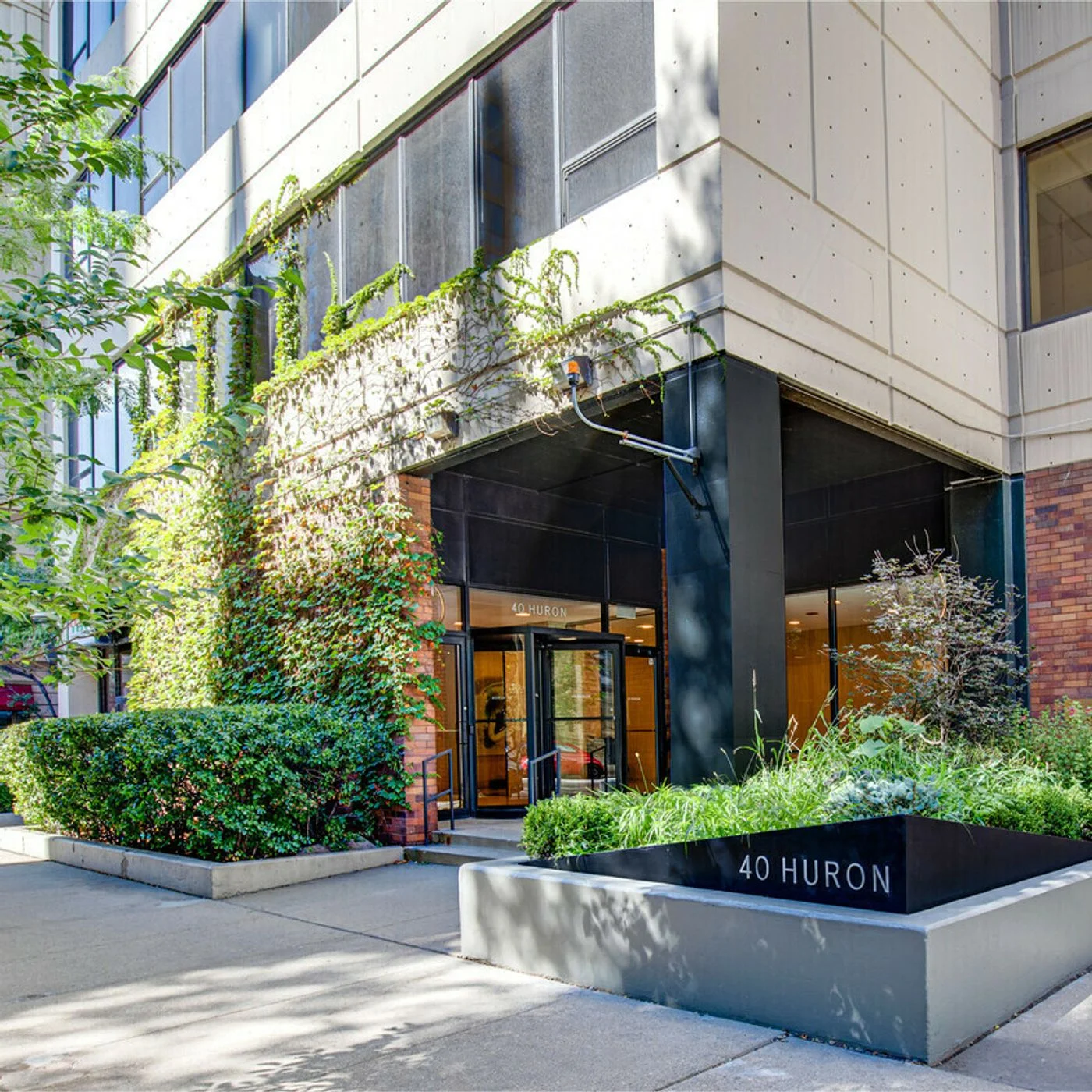 Photo 3 of 40 E Huron St, Chicago, IL 60611