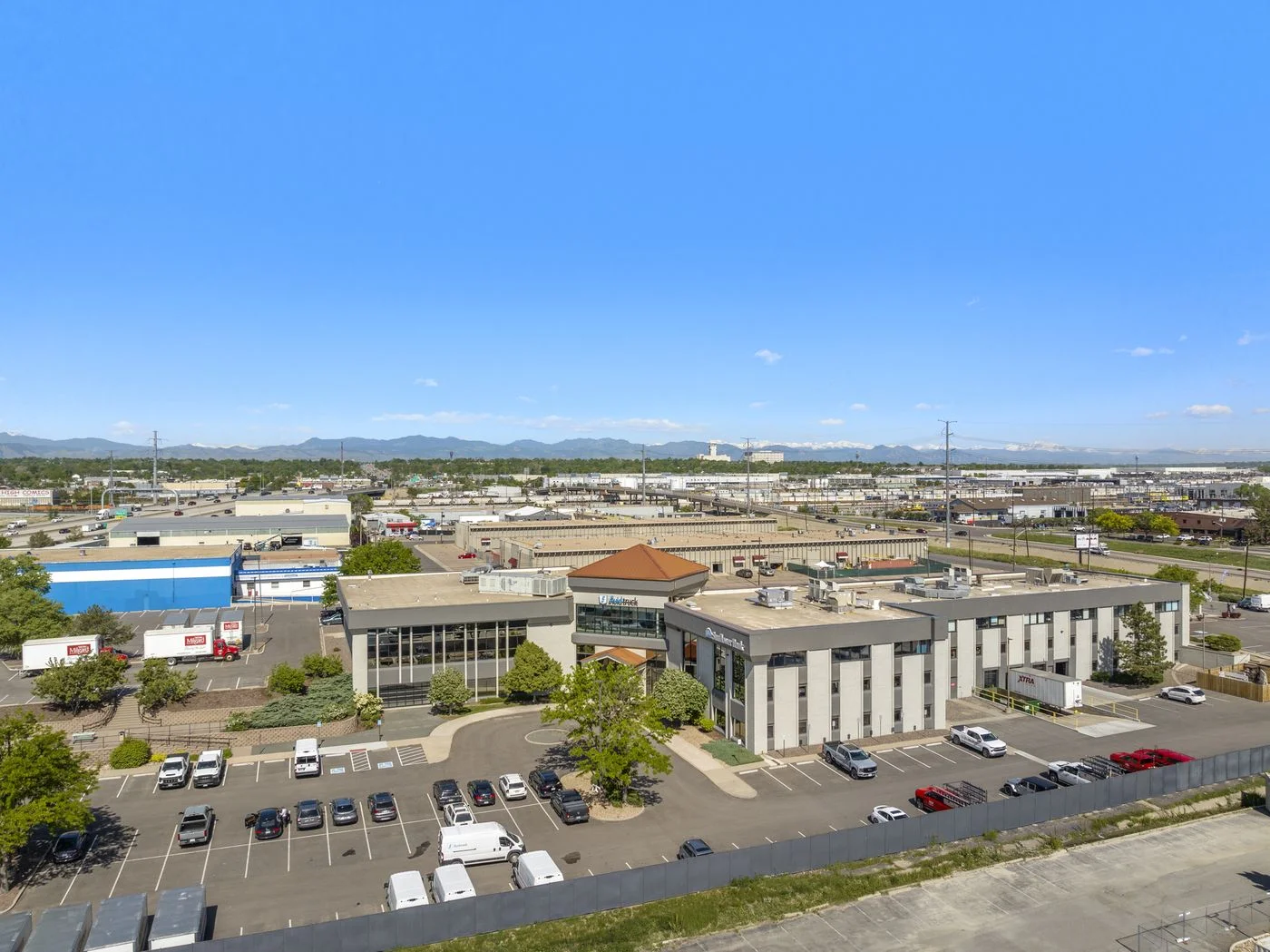 Photo 3 of 400 W 48th Ave, Denver, CO 80216