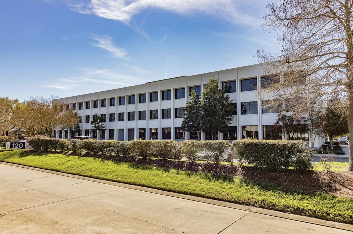 Photo-2 of 120 Mallard St, Saint Rose, LA 70087