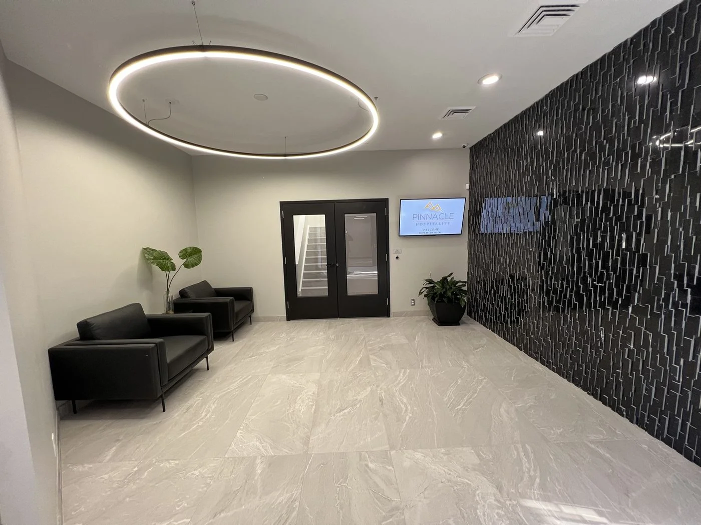 Photo 2 of 6895 Telegraph Rd, Bloomfield Hills, MI 48301