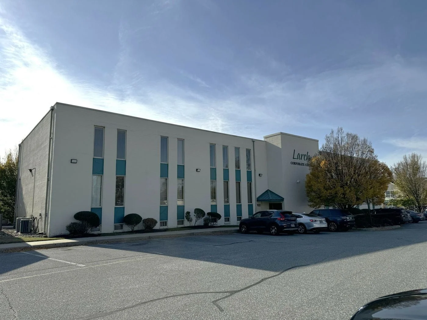 Photo 1 of 102 Larch Cir, Wilmington, DE 19804