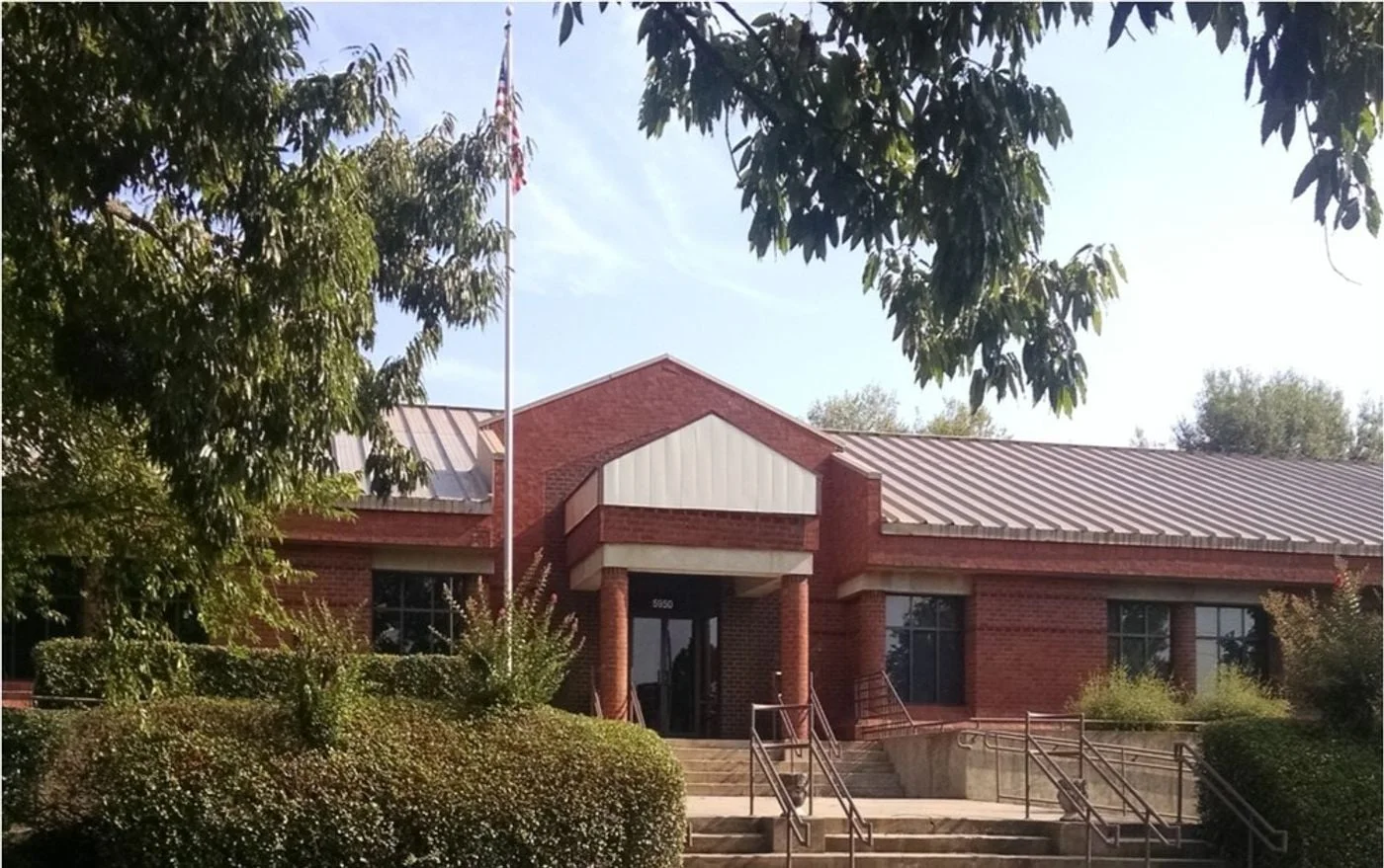 Photo 1 of 5950 Carmichael Pl, Montgomery, AL 36117