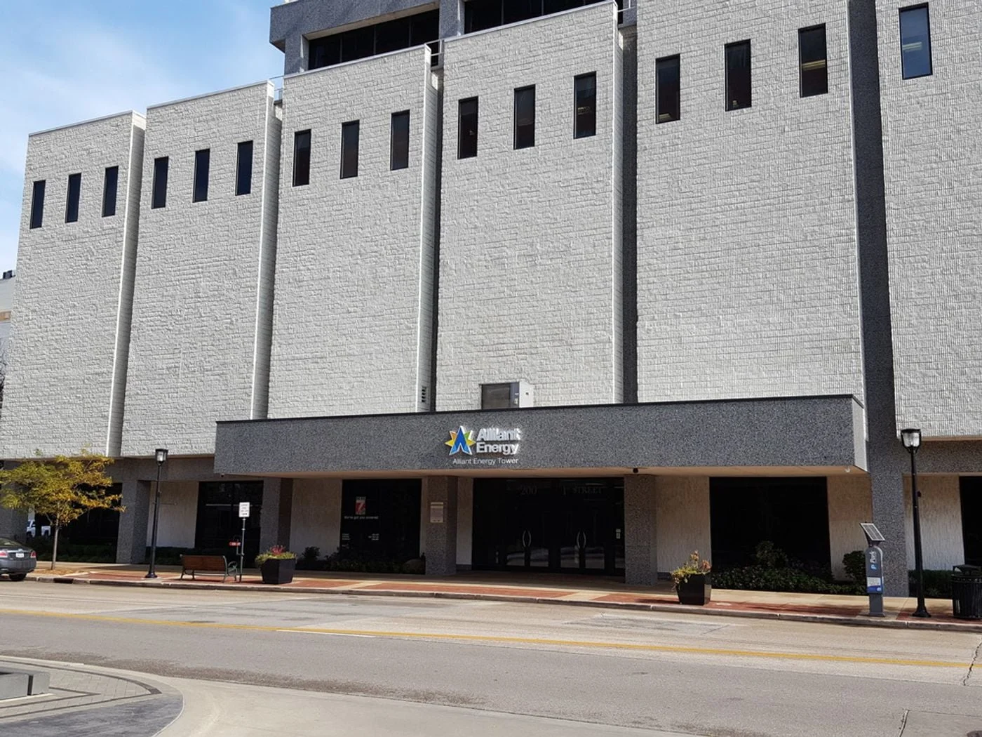 Photo 3 of 200 1st St SE, Cedar Rapids, IA 52401