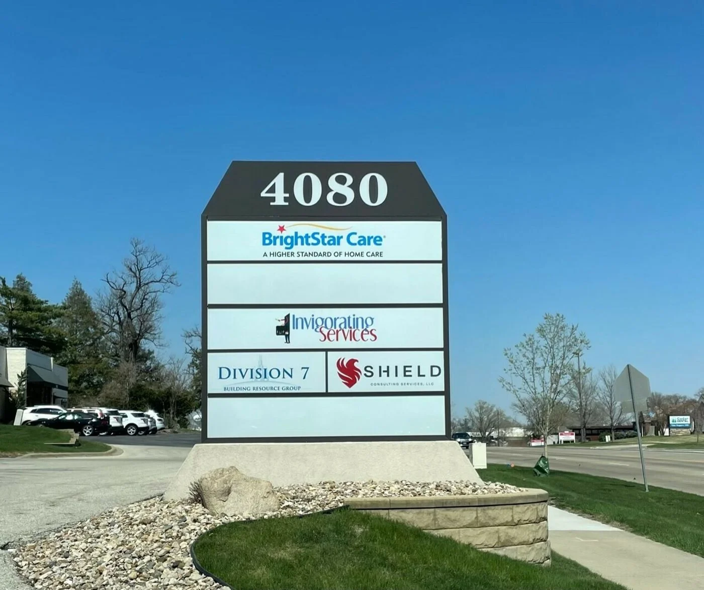 Photo 3 of 4080 1st Ave NE, Cedar Rapids, IA 52402