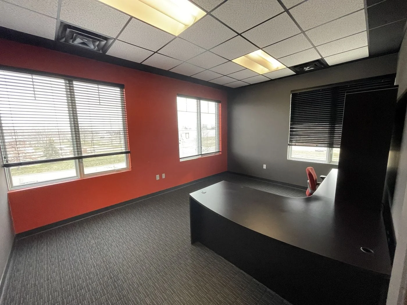 Photo 3 of 1501 Boyson Square Dr, Hiawatha, IA 52233