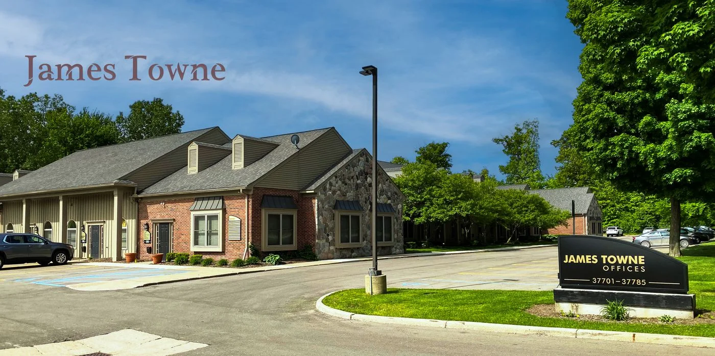 Photo 1 of 37701-37785 Pembroke Ave, Livonia, MI 48152