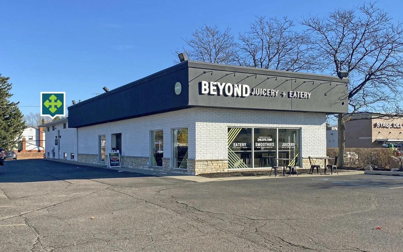 Photo 2 of 6765 Orchard Lake Rd, West Bloomfield, MI 48322