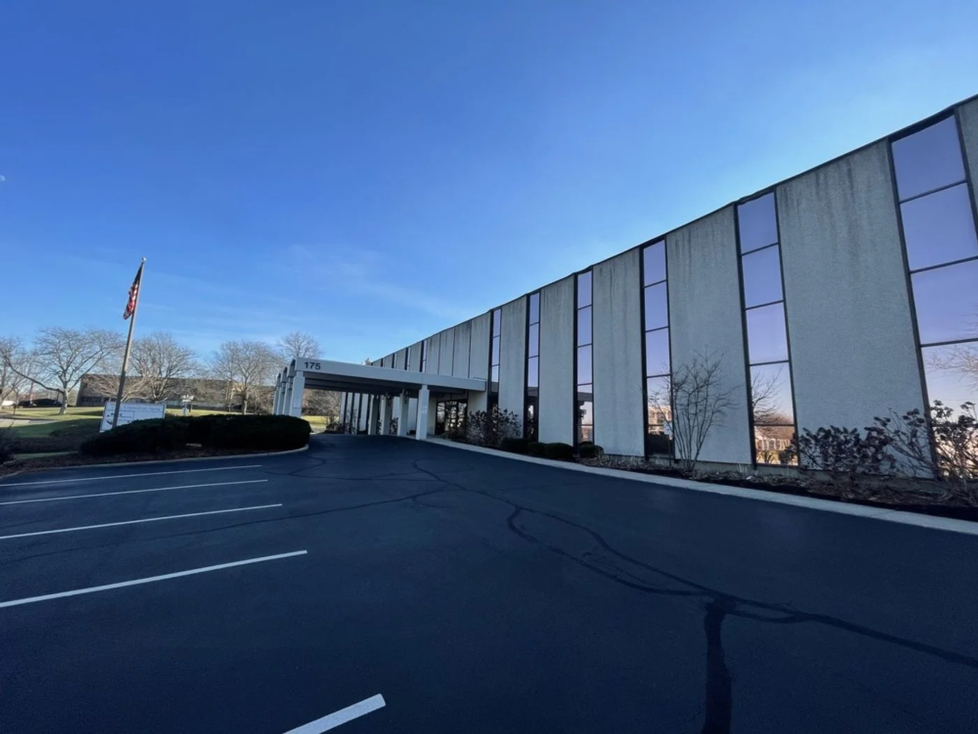 Photo 2 of 175 Tri County Pkwy, Springdale, OH 45246