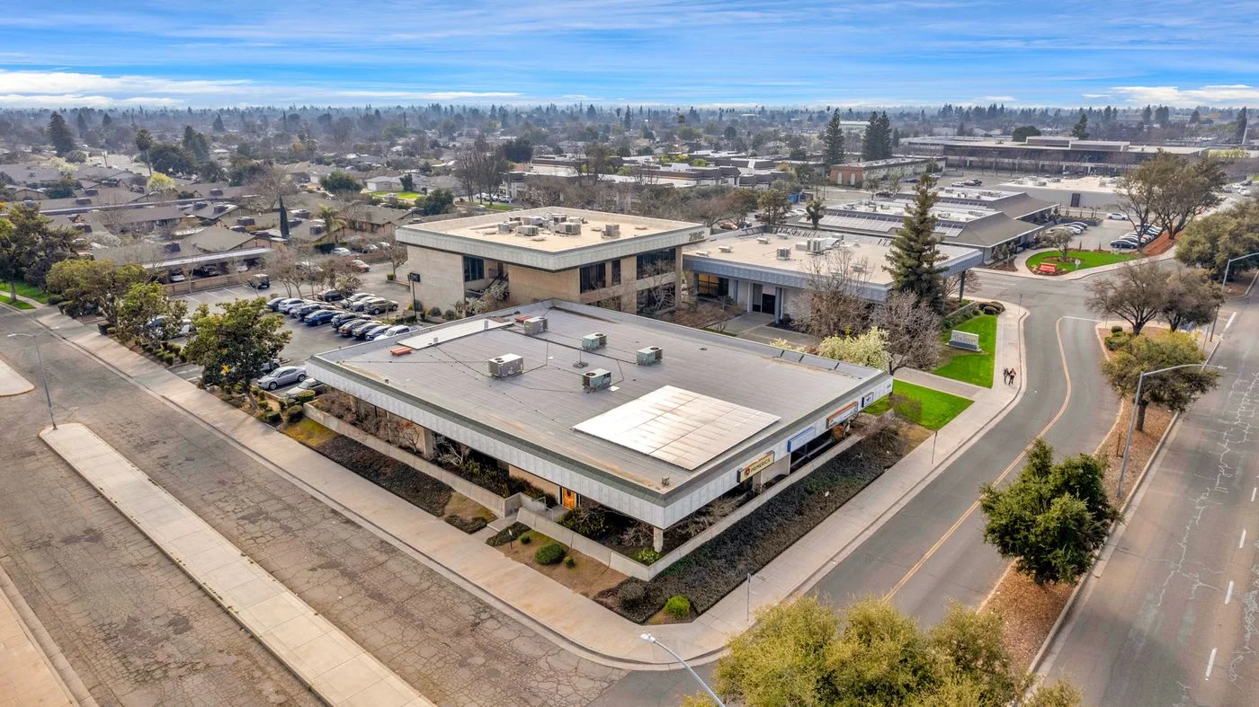 Photo 2 of 1535 E Shaw Ave, Fresno, CA 93710