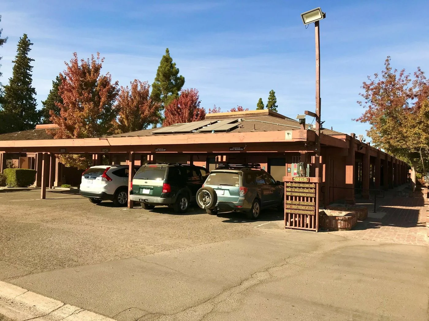 Photo 3 of 1265 W Shaw Ave, Fresno, CA 93711