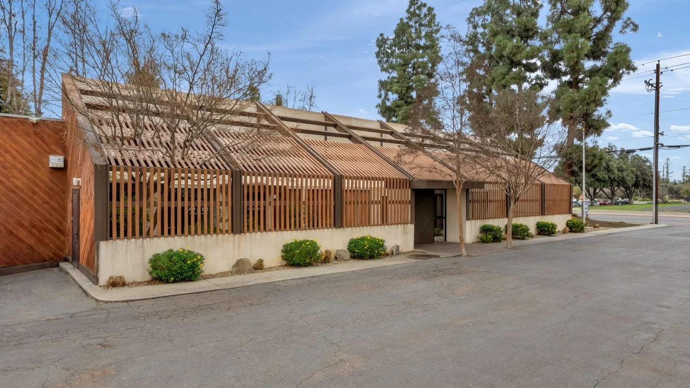 Photo 2 of 4685 N Cedar Ave, Fresno, CA 93726