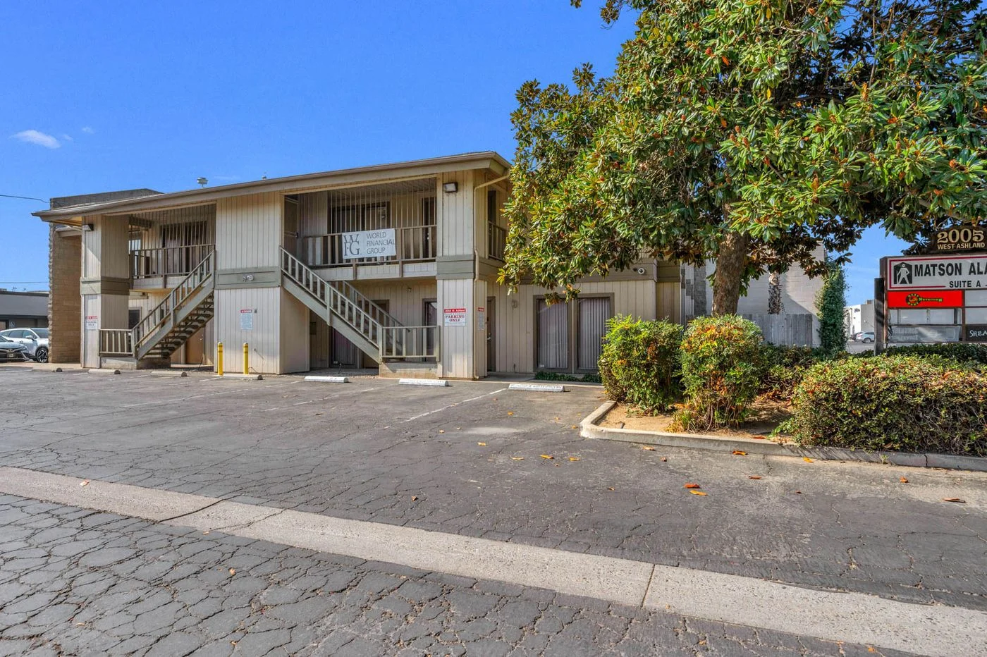 Photo 2 of 2005 W Ashland Ave, Visalia, CA 93277