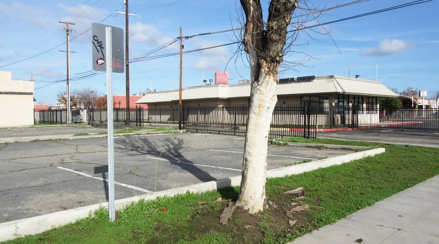 Photo 3 of 311 N Abby St, Fresno, CA 93701