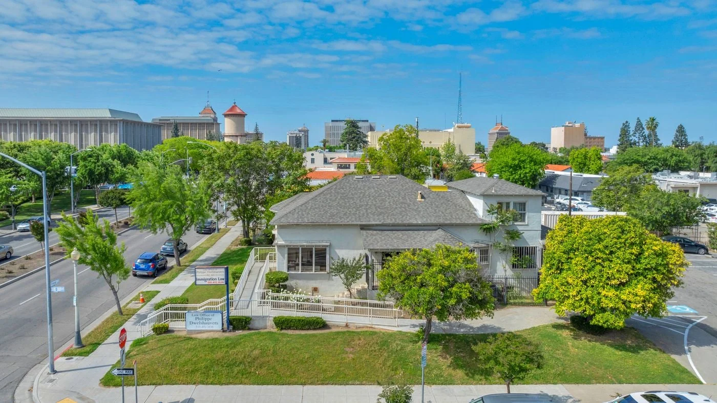 Photo 2 of 2641 Fresno St, Fresno, CA 93721