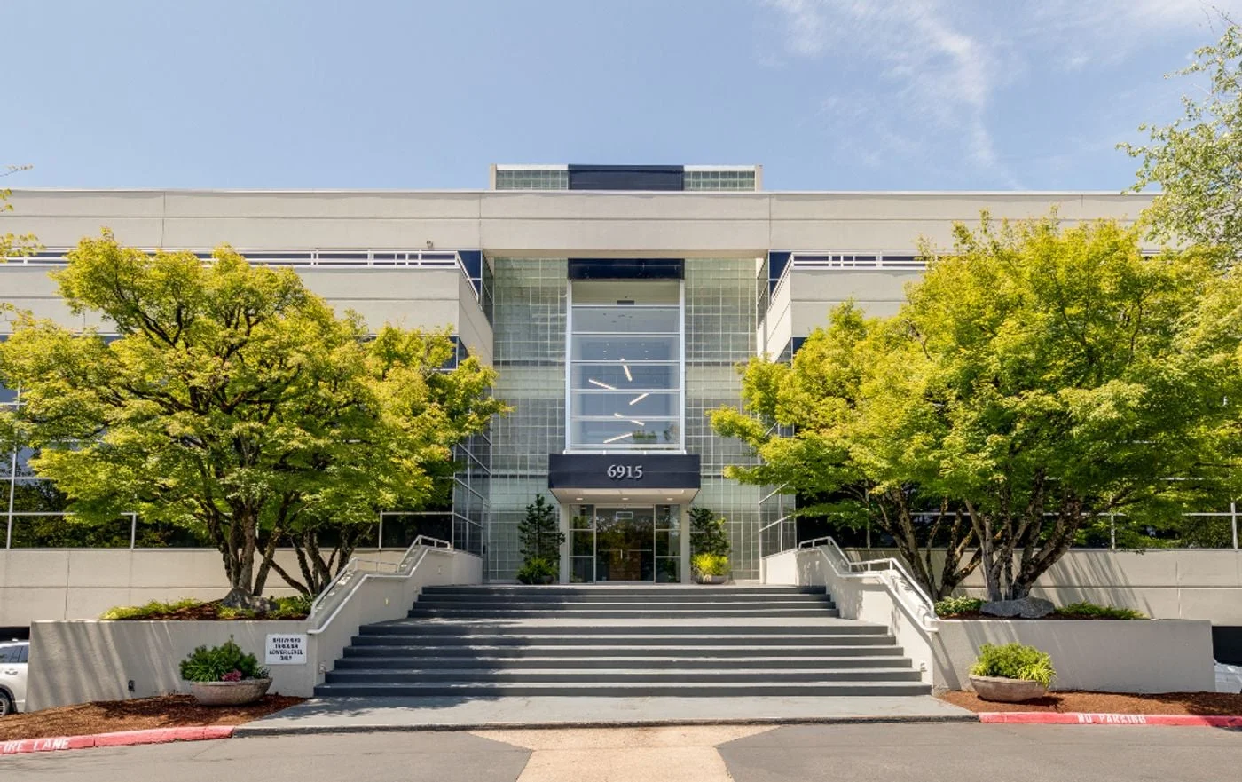 Photo 1 of 6915 S Macadam Ave, Portland, OR 97219