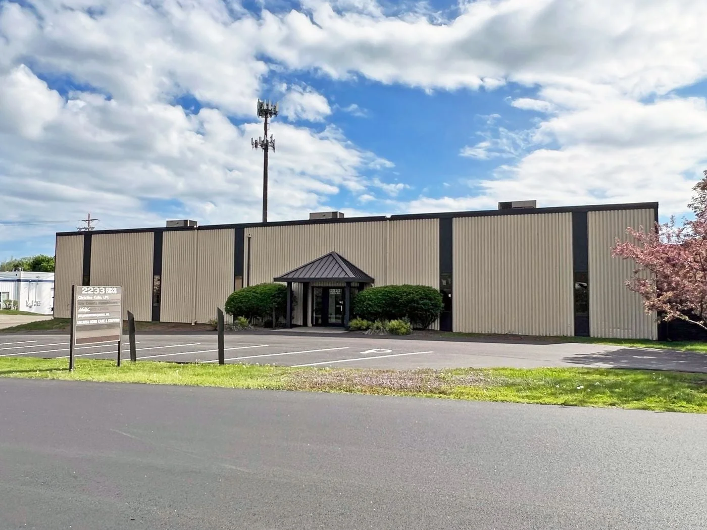 Photo 1 of 2820 W 23rd St, Erie, PA 16506