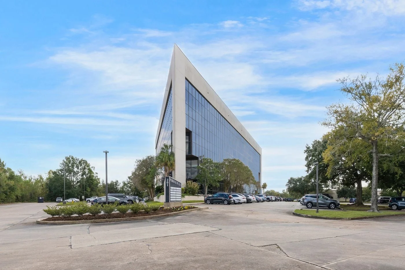 Photo 2 of 201 Energy Pkwy, Lafayette, LA 70508