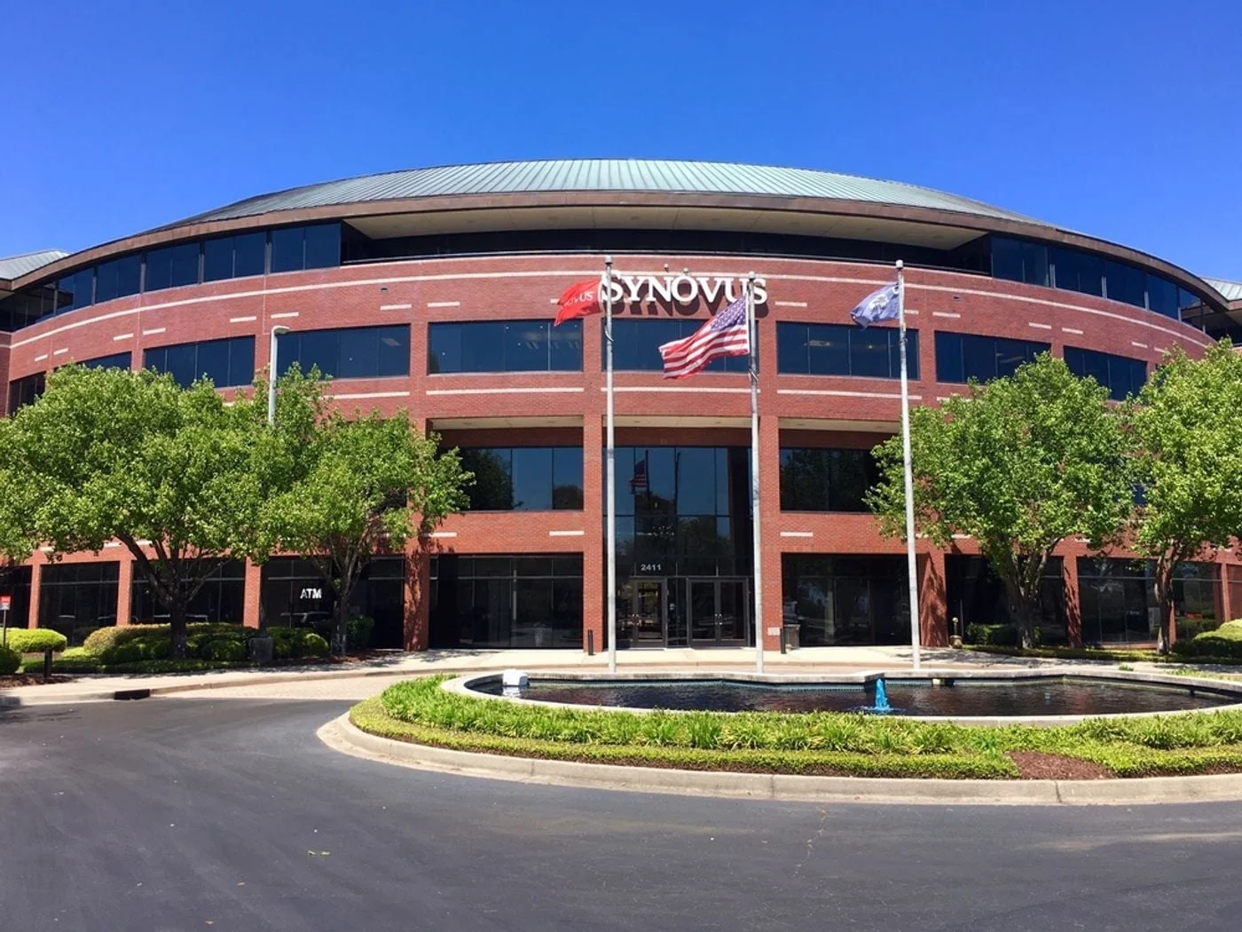 Photo 3 of 2411 N Oak St, Myrtle Beach, SC 29577