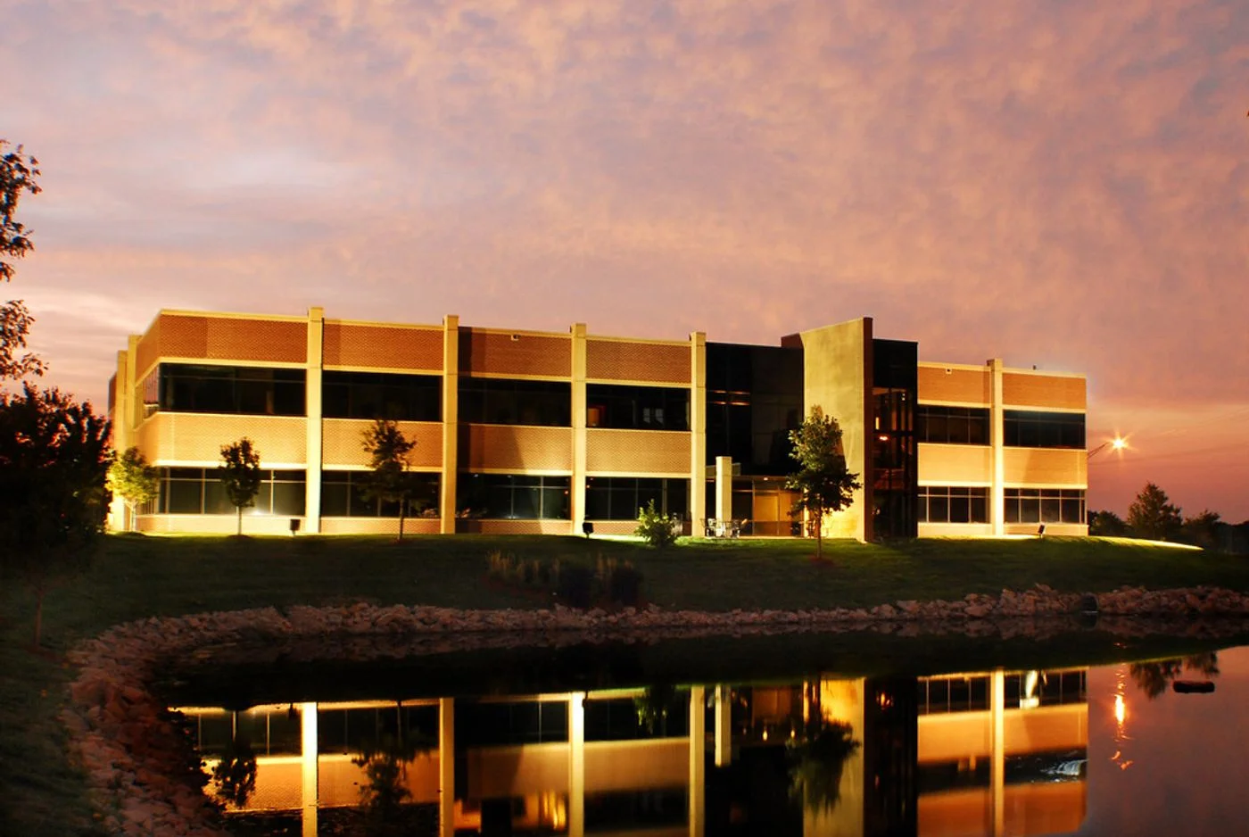 Photo 1 of 1055 Jordan Creek Pkwy, West Des Moines, IA 50266