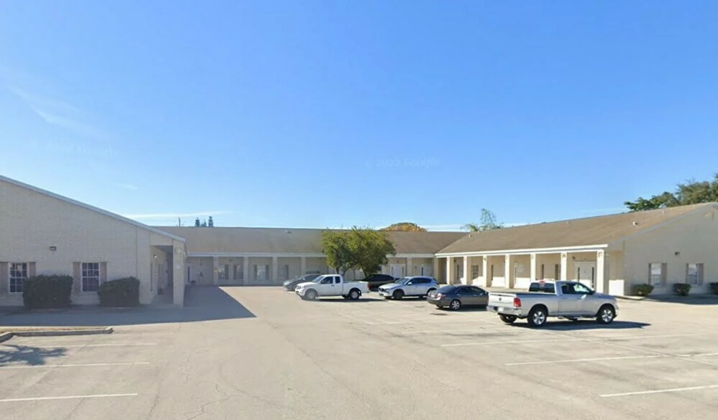 Photo 3 of 3660 Central Ave, Fort Myers, FL 33901