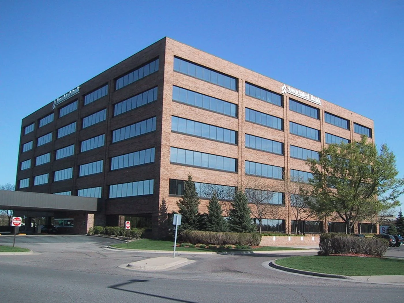 Photo-3 of 5353 Wayzata Blvd, St Louis Park, MN 55416